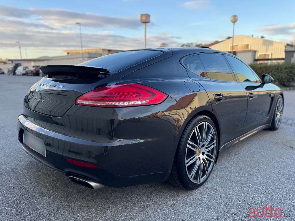 2013' Porsche Panamera photo #6