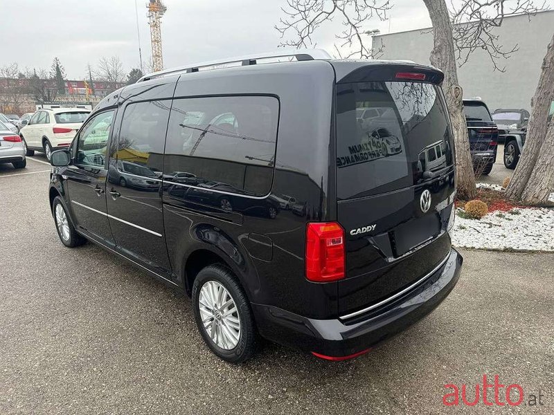 2017' Volkswagen Caddy photo #4