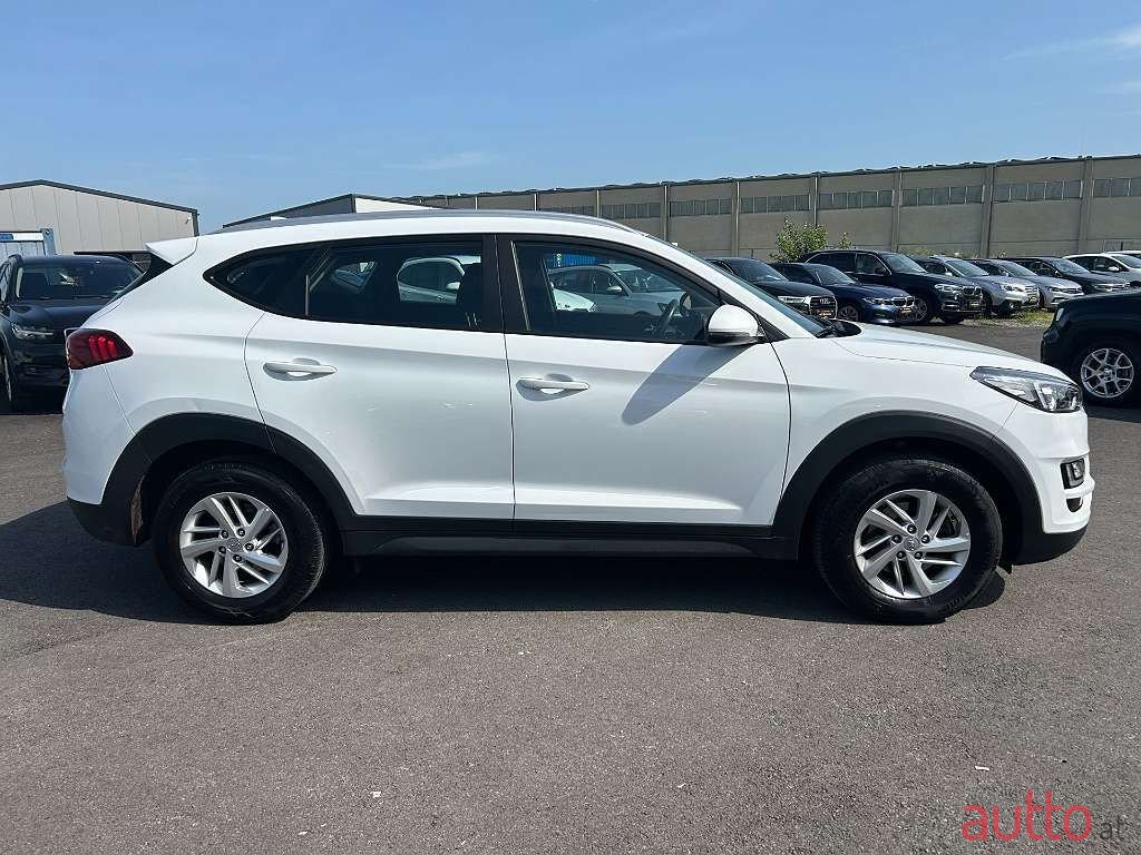 2020' Hyundai Tucson photo #4