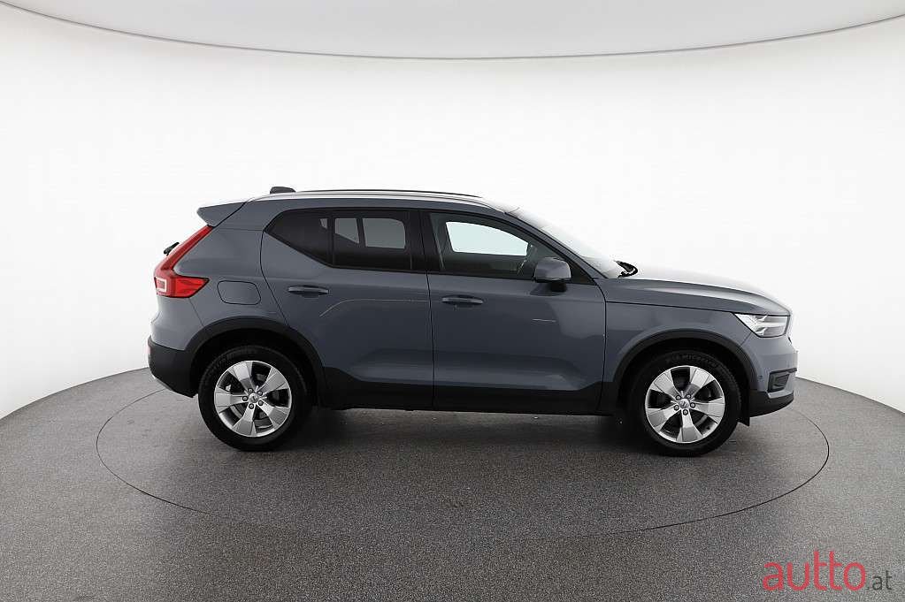 2019' Volvo Xc40 photo #6