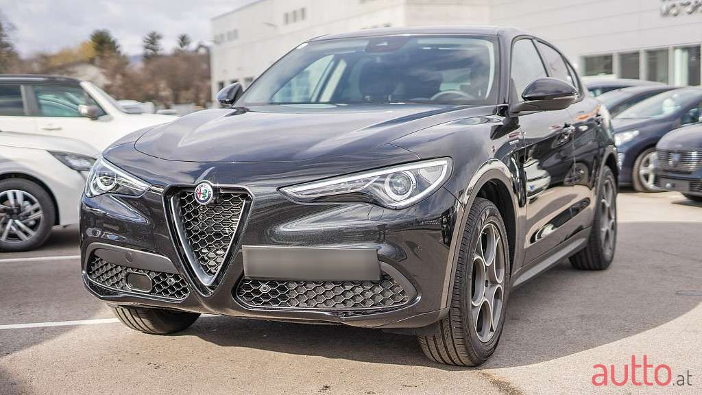 2021' Alfa Romeo Stelvio photo #1