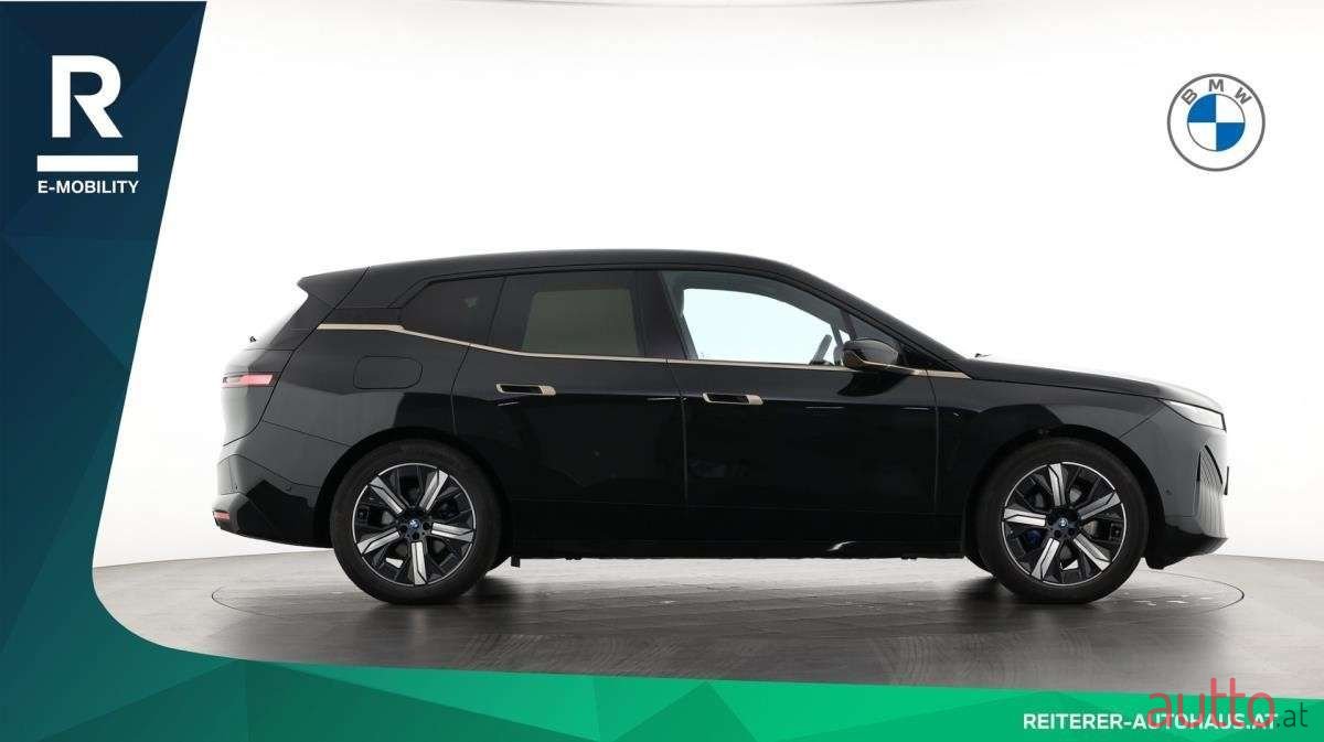 2022' BMW iX photo #6