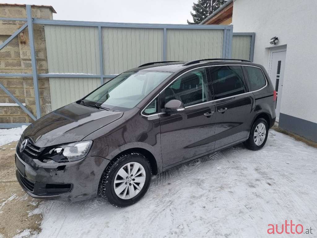 2014' Volkswagen Sharan photo #5