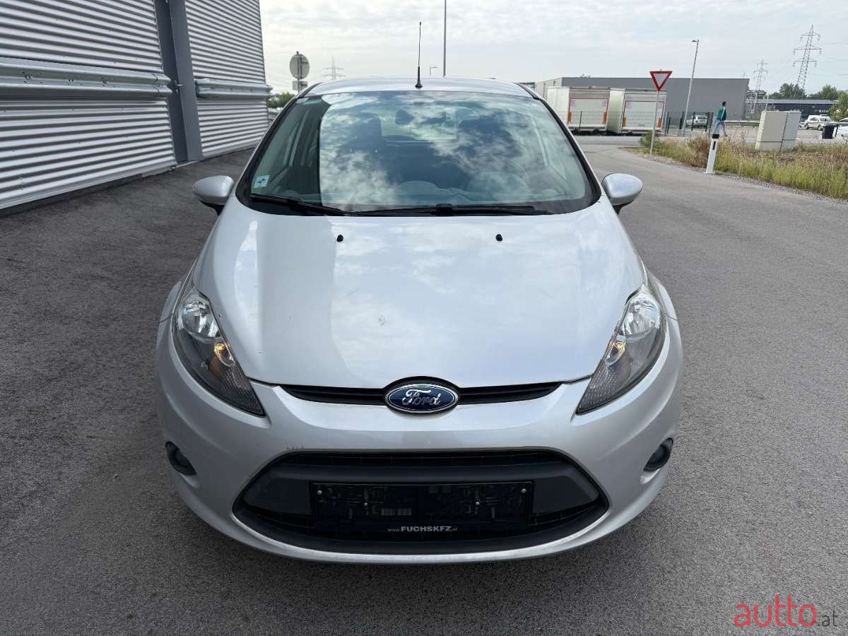 2009' Ford Fiesta photo #3