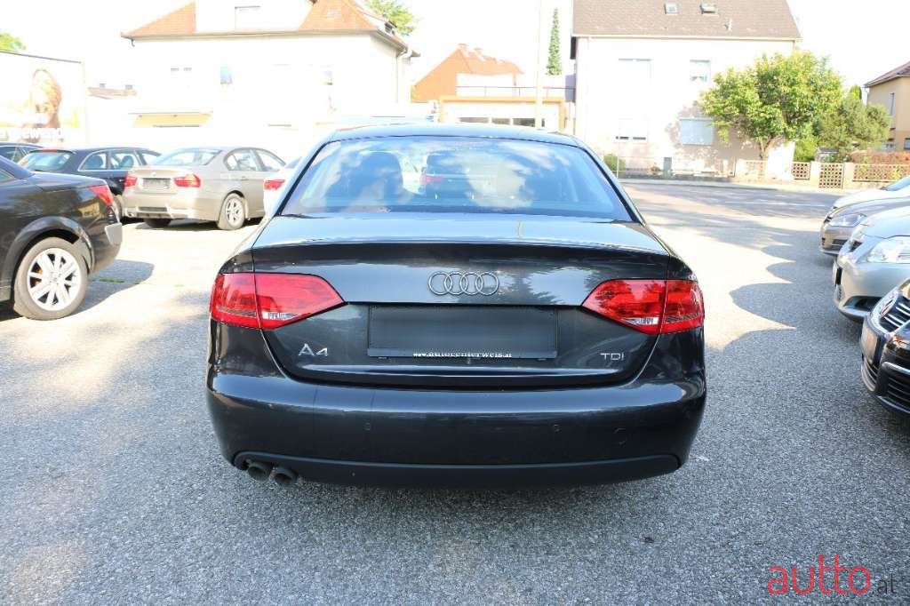 2010' Audi A4 photo #5