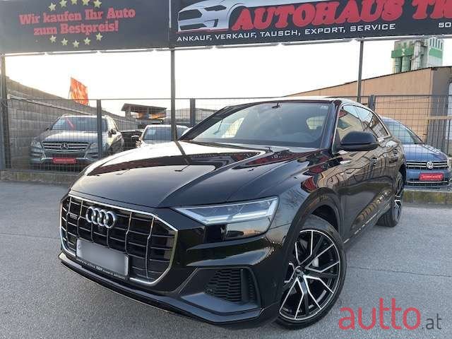 2020' Audi Q8 photo #5