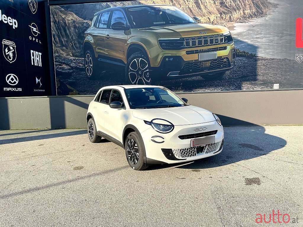 2024' Fiat 600 photo #6