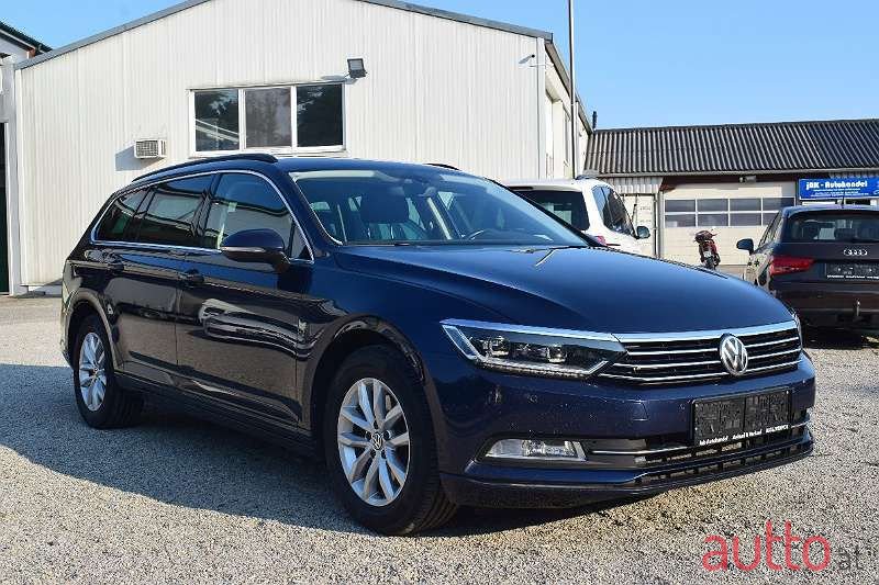 2016' Volkswagen Passat photo #5