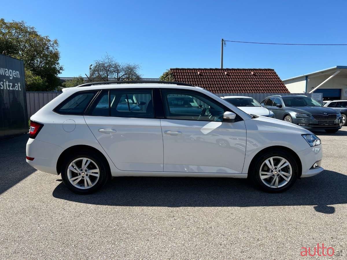2019' Skoda Fabia photo #2