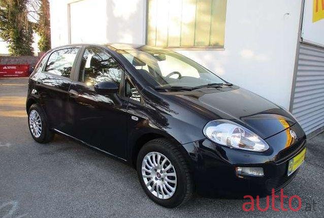 2014' Fiat Punto photo #1