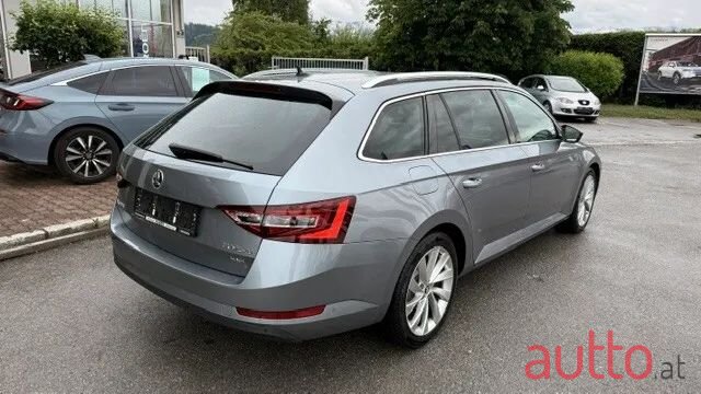 2017' Skoda Superb photo #6