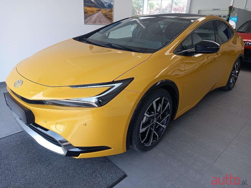 2023' Toyota Prius photo #1