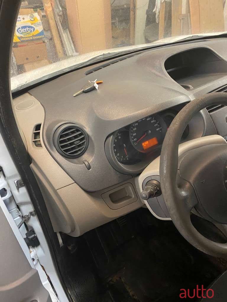 2010' Renault Kangoo photo #1