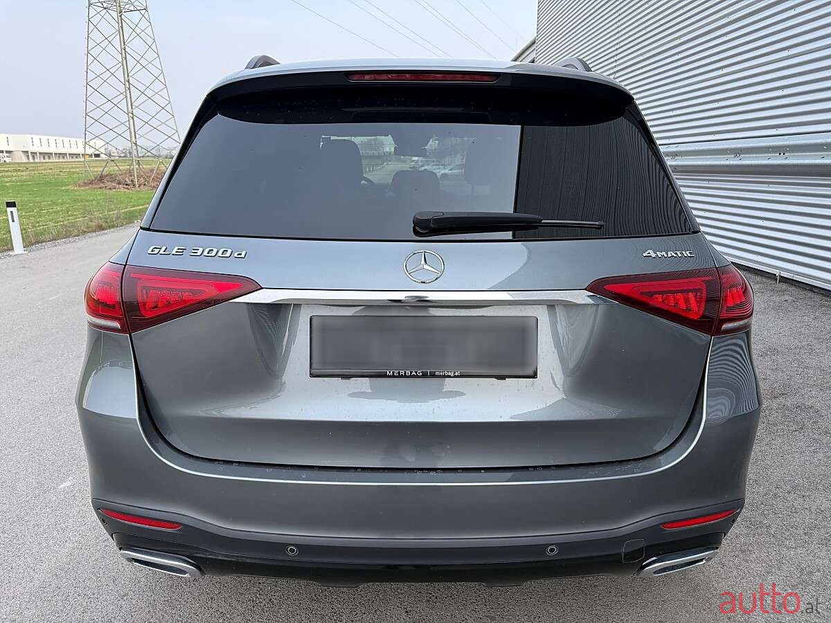 2022' Mercedes-Benz Gle-Klasse photo #6
