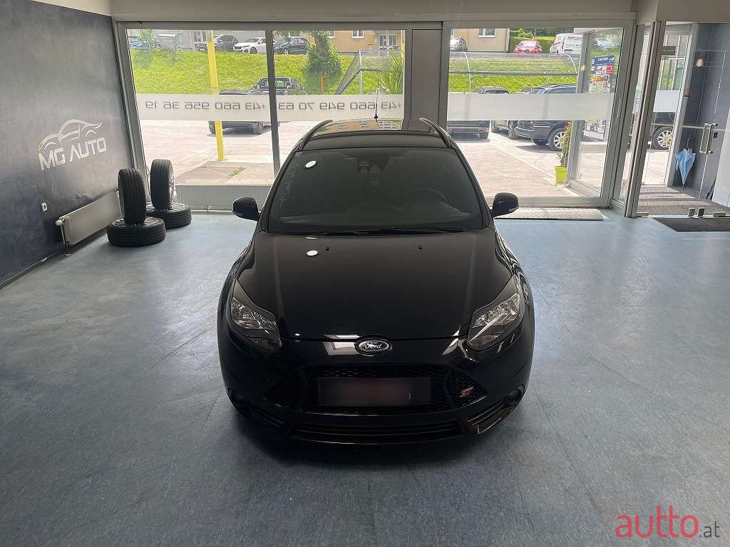 2014' Ford Focus photo #6