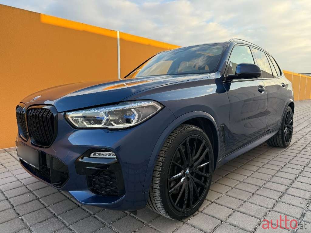 2019' BMW X5 photo #1