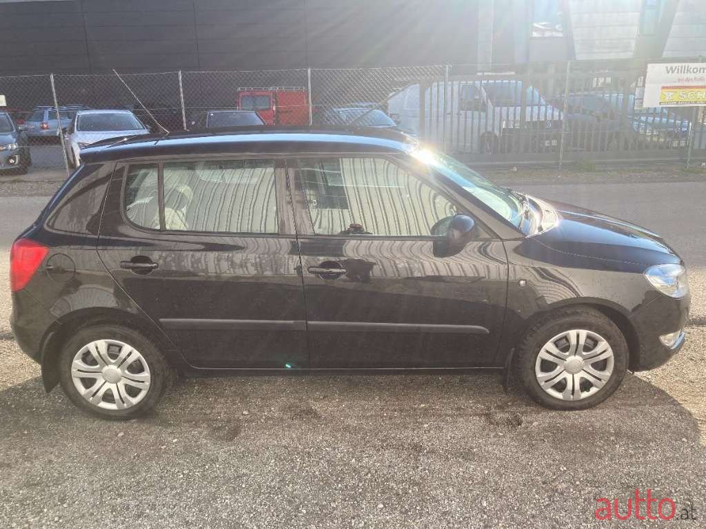 2010' Skoda Fabia photo #4