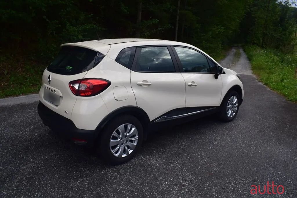 2013' Renault Captur photo #6