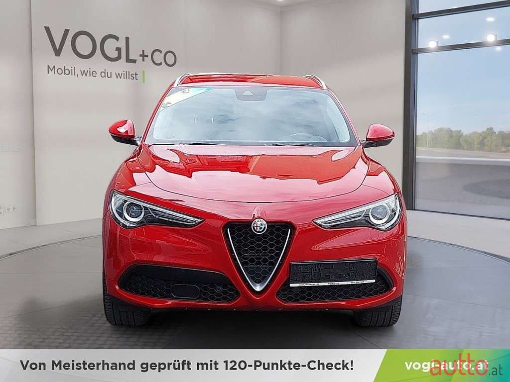 2019' Alfa Romeo Stelvio photo #6