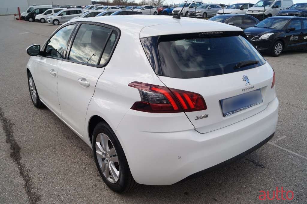 2021' Peugeot 308 photo #6