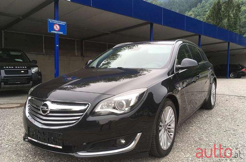 2013' Opel Insignia photo #1