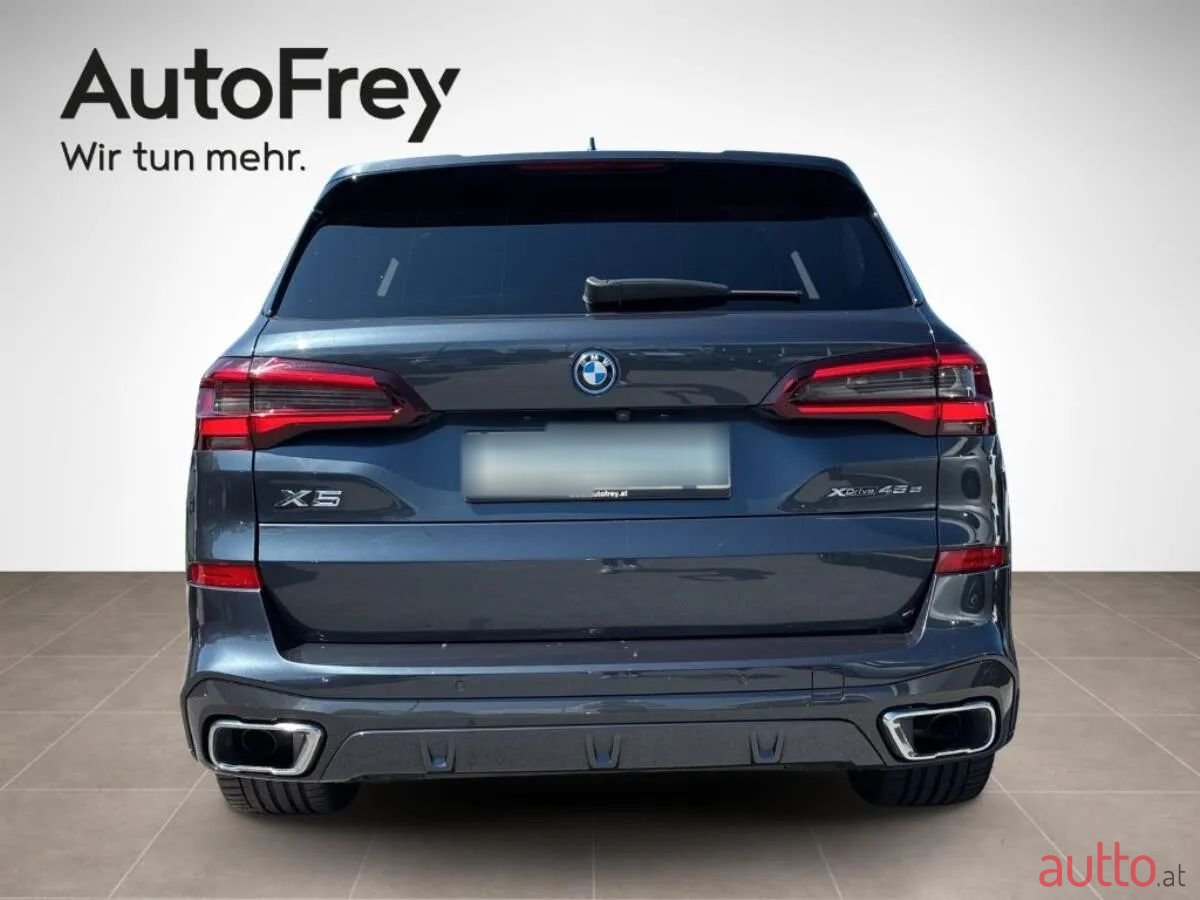 2022' BMW X5 photo #3