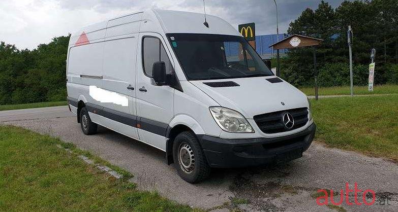 2009' Mercedes-Benz Sprinter photo #2