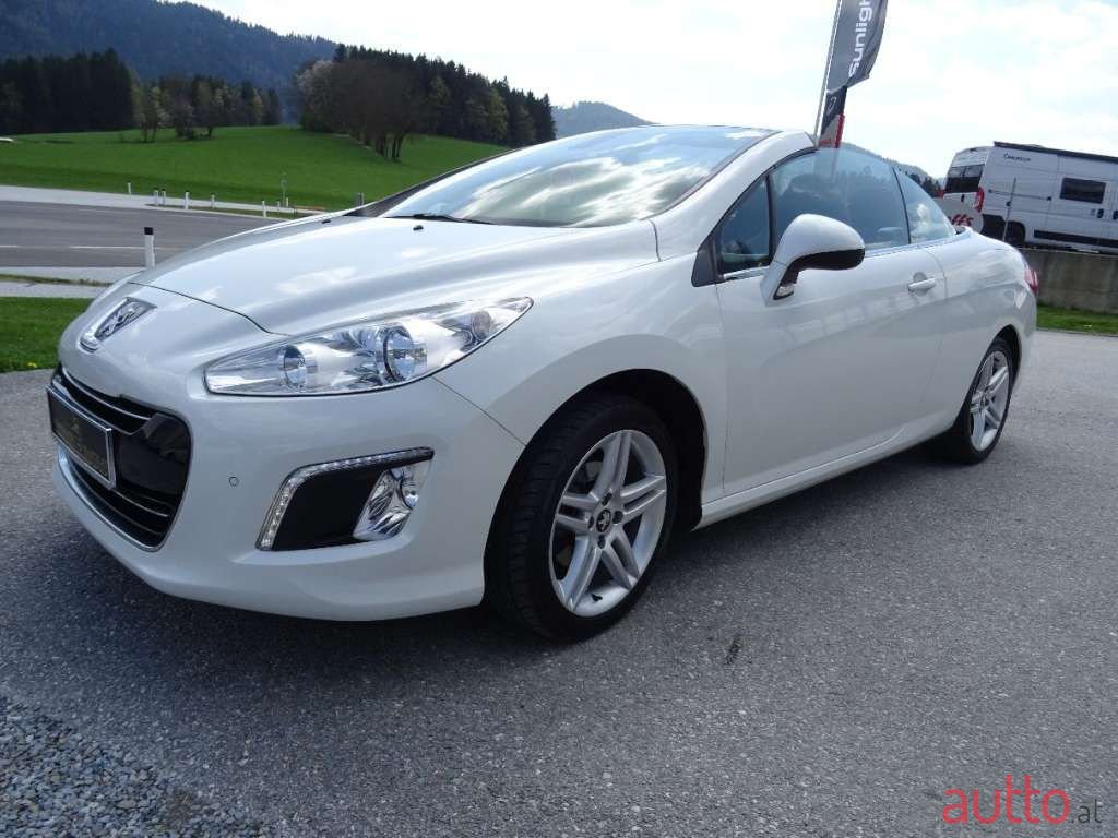 2011' Peugeot 308 photo #2