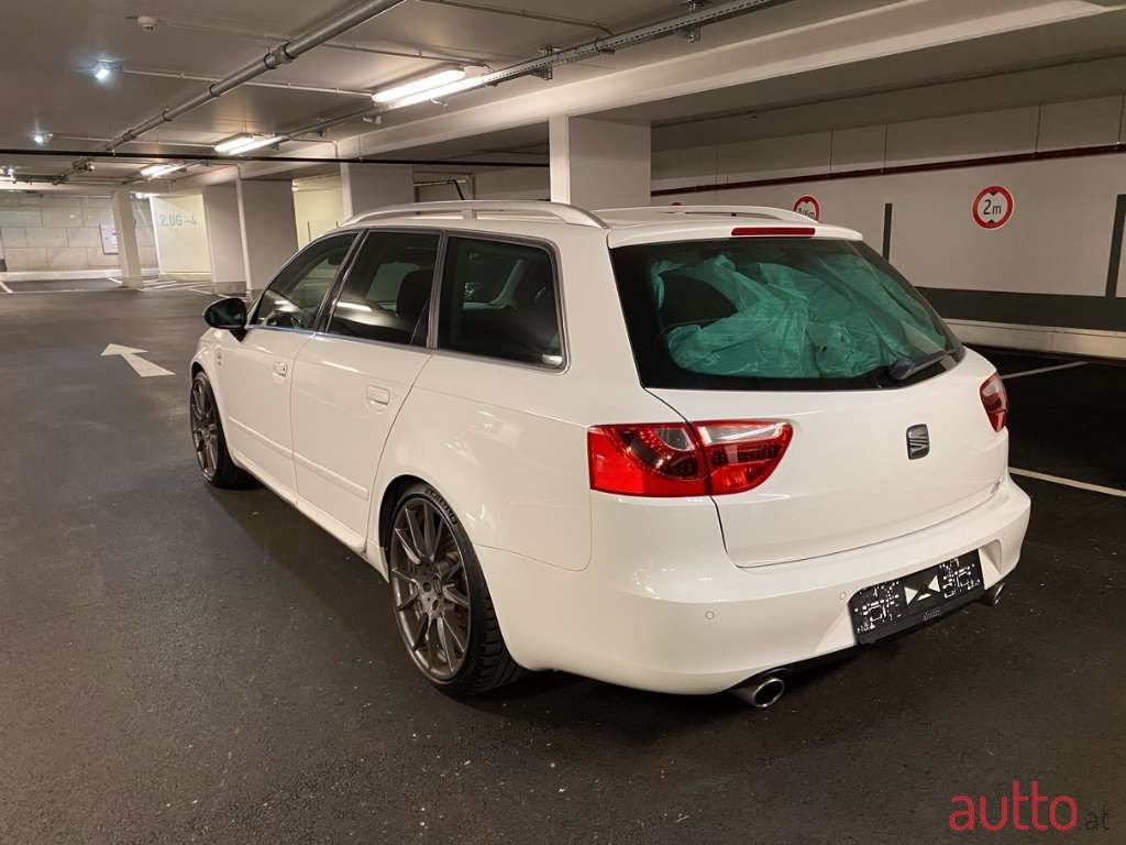 2011' SEAT Exeo photo #6