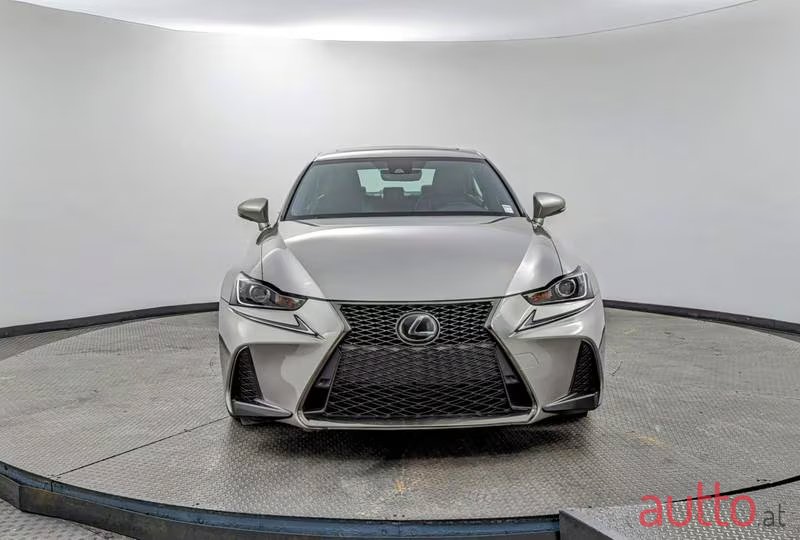 2020' Lexus IS 350 F SPORT photo #3