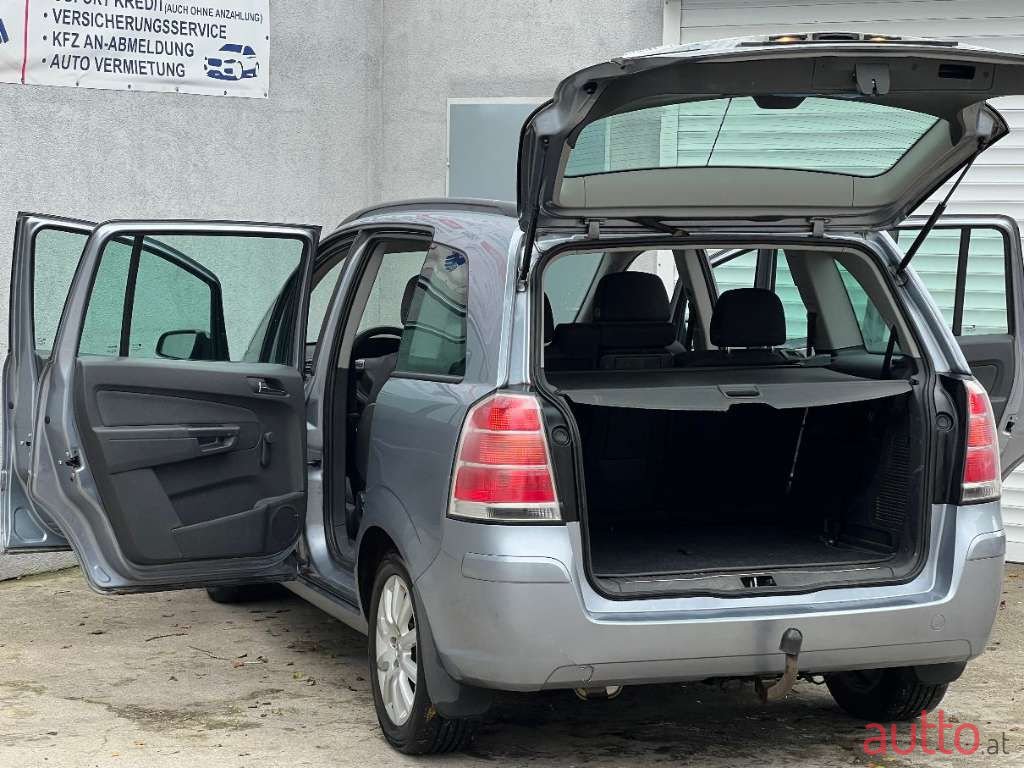 2006' Opel Zafira photo #5