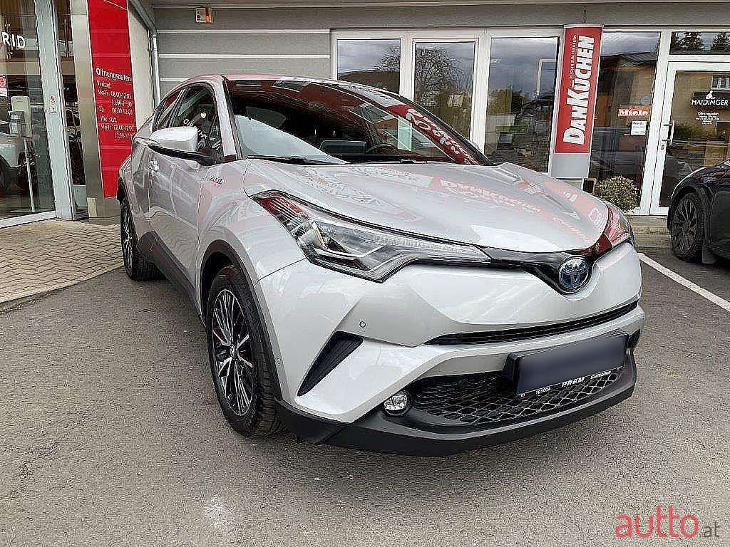2018' Toyota C-HR photo #2