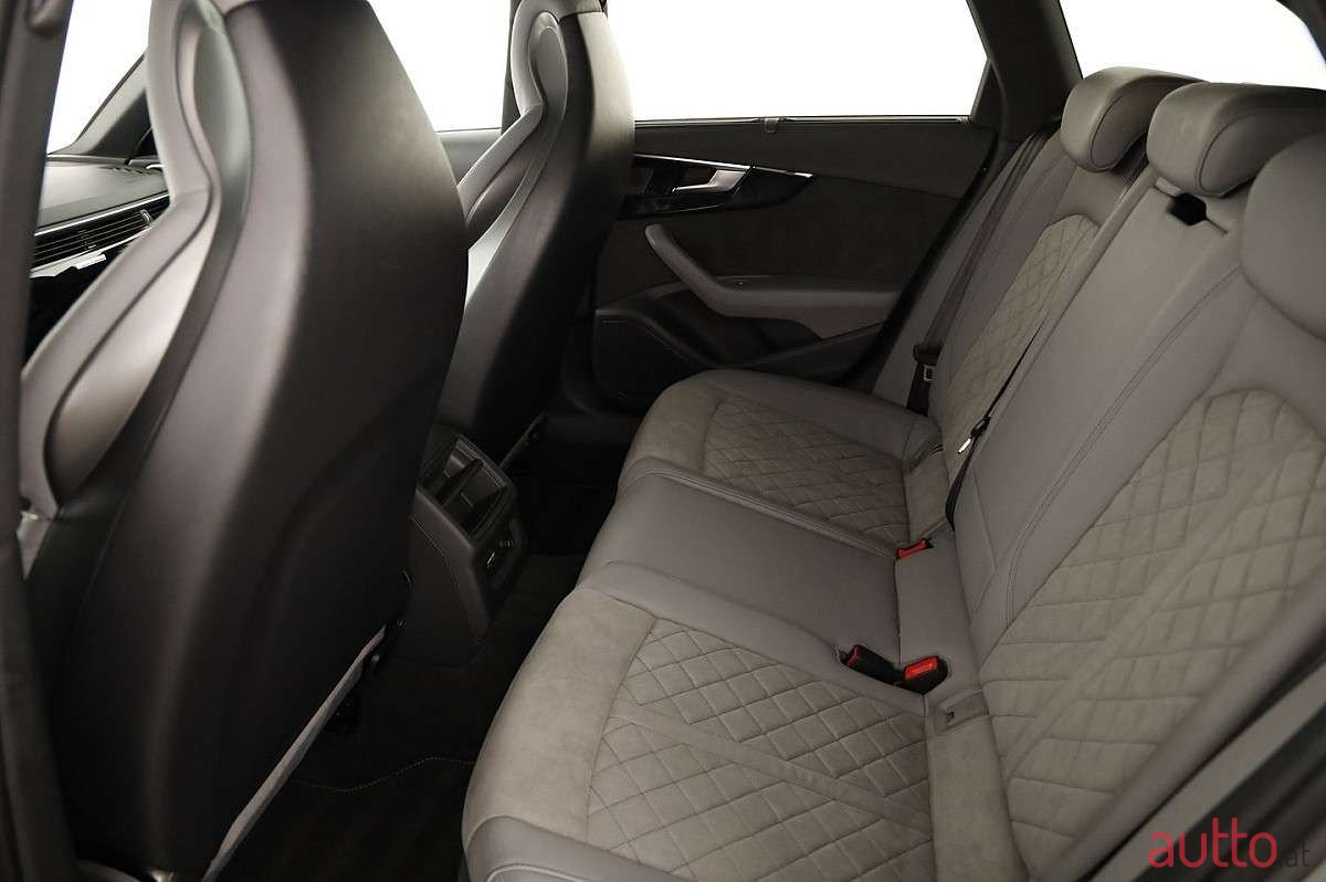 2022' Audi A4 photo #6