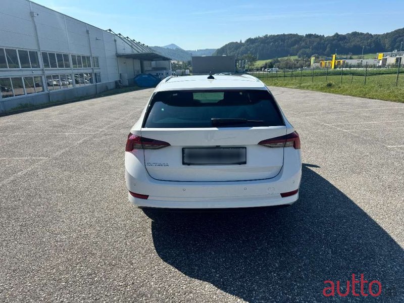 2022' Skoda Octavia photo #6