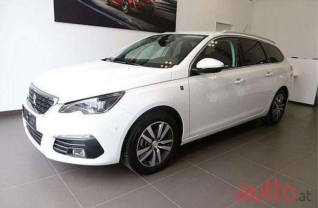 2018' Peugeot 308 photo #1