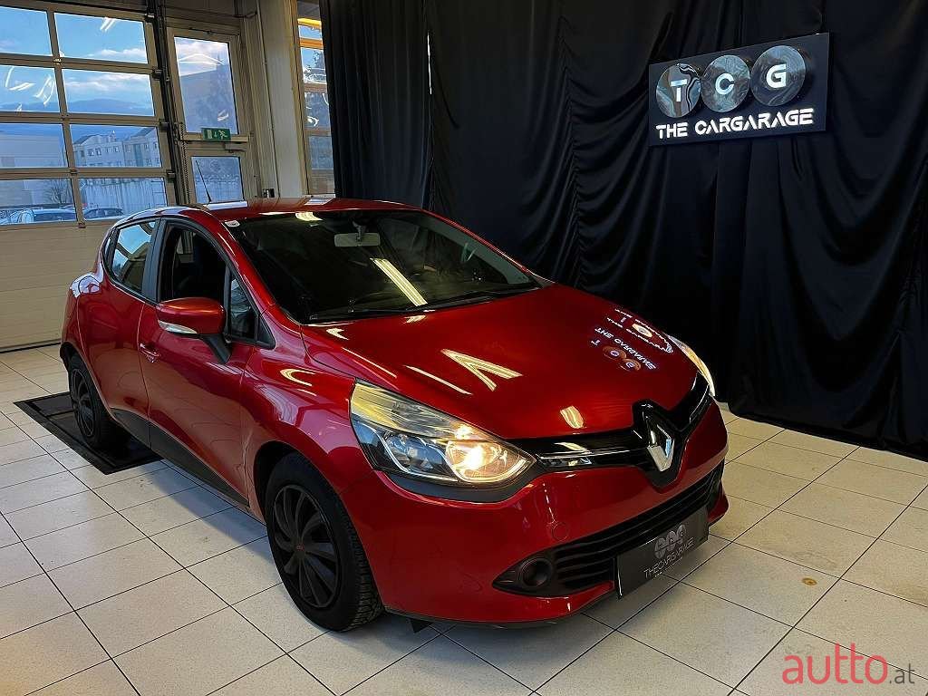 2013' Renault Clio photo #3