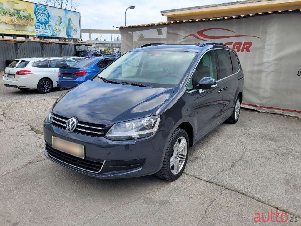 2012' Volkswagen Sharan photo #1