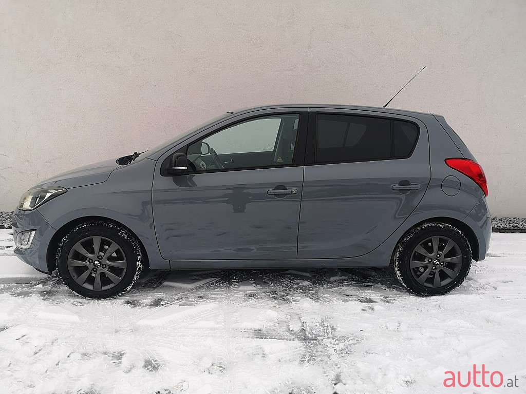 2014' Hyundai i20 photo #3