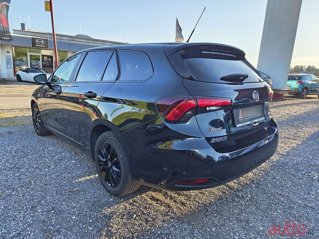 2020' Fiat Tipo photo #2