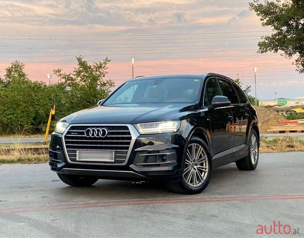 2015' Audi Q7 photo #1