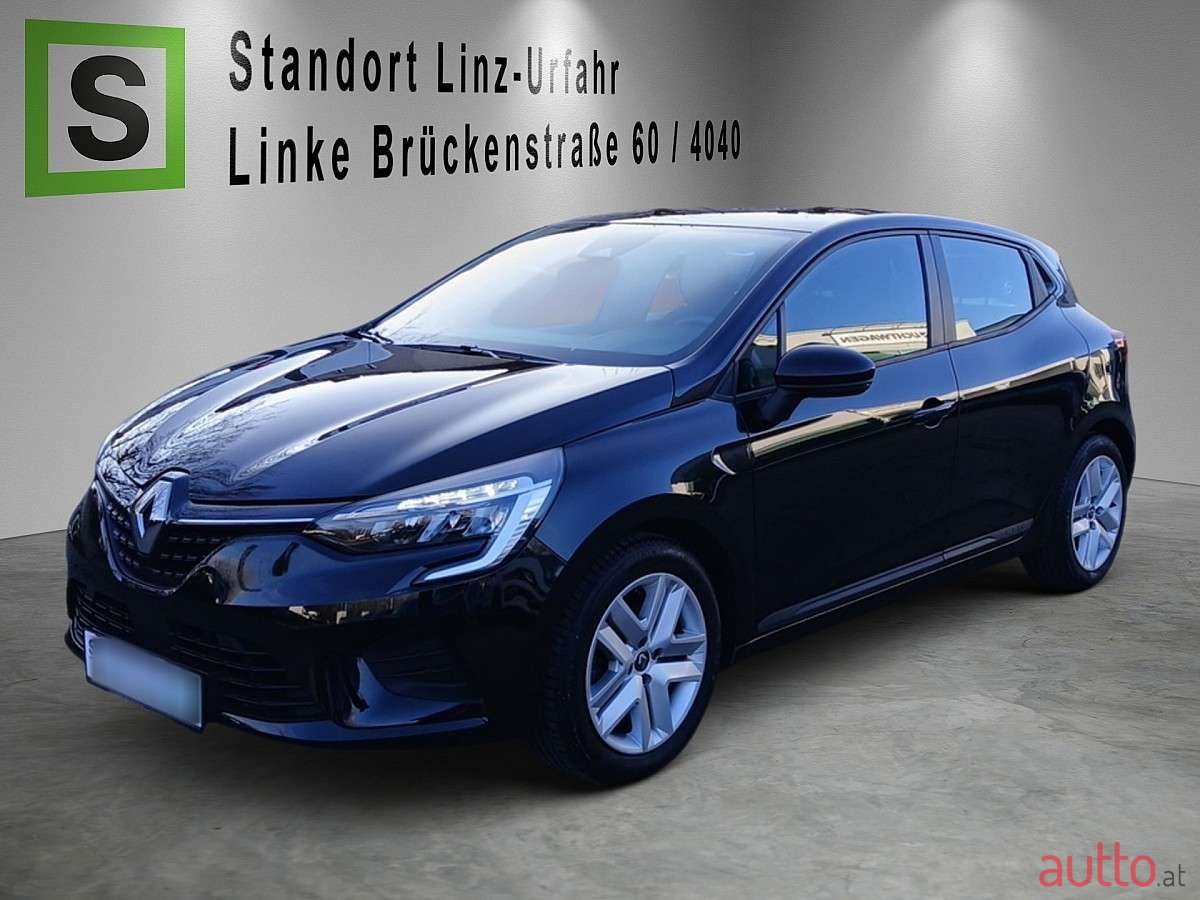 2022' Renault Clio photo #1