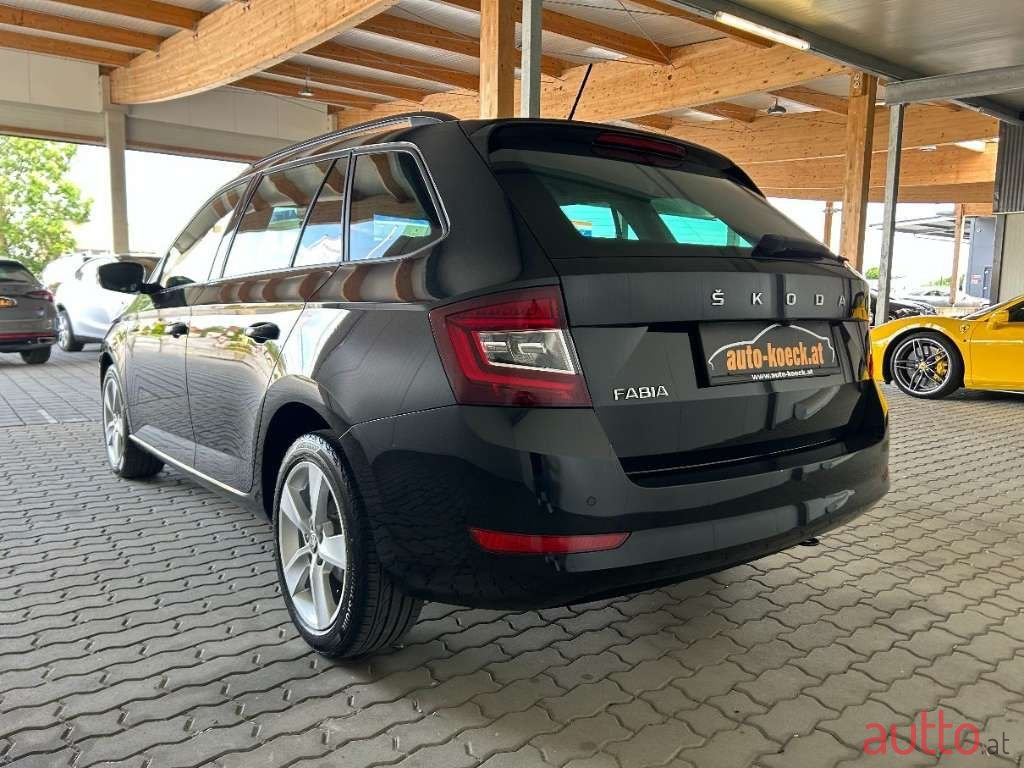 2021' Skoda Fabia photo #6