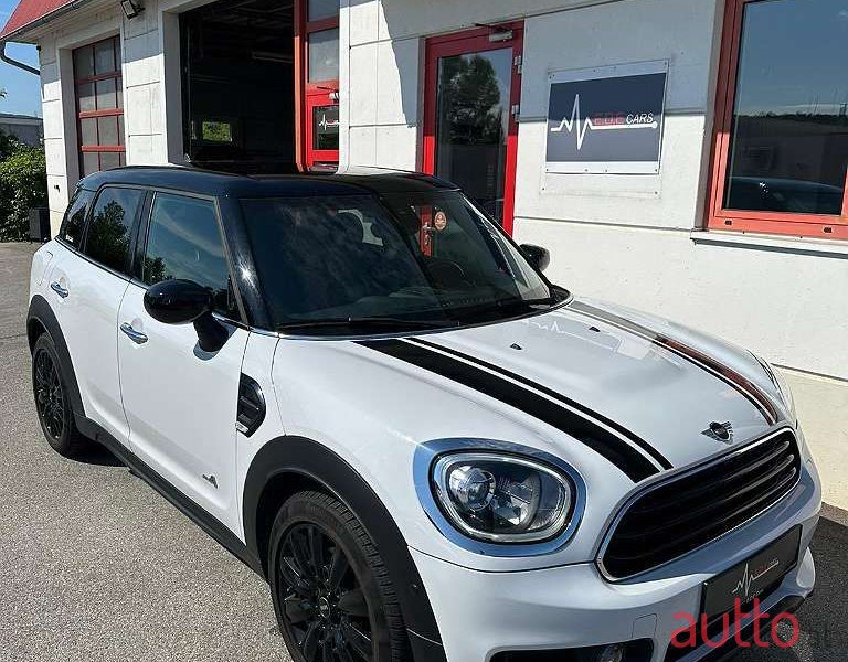 2019' MINI Countryman photo #1