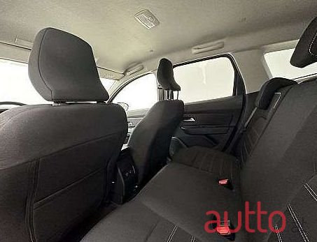 2022' Dacia Duster photo #6