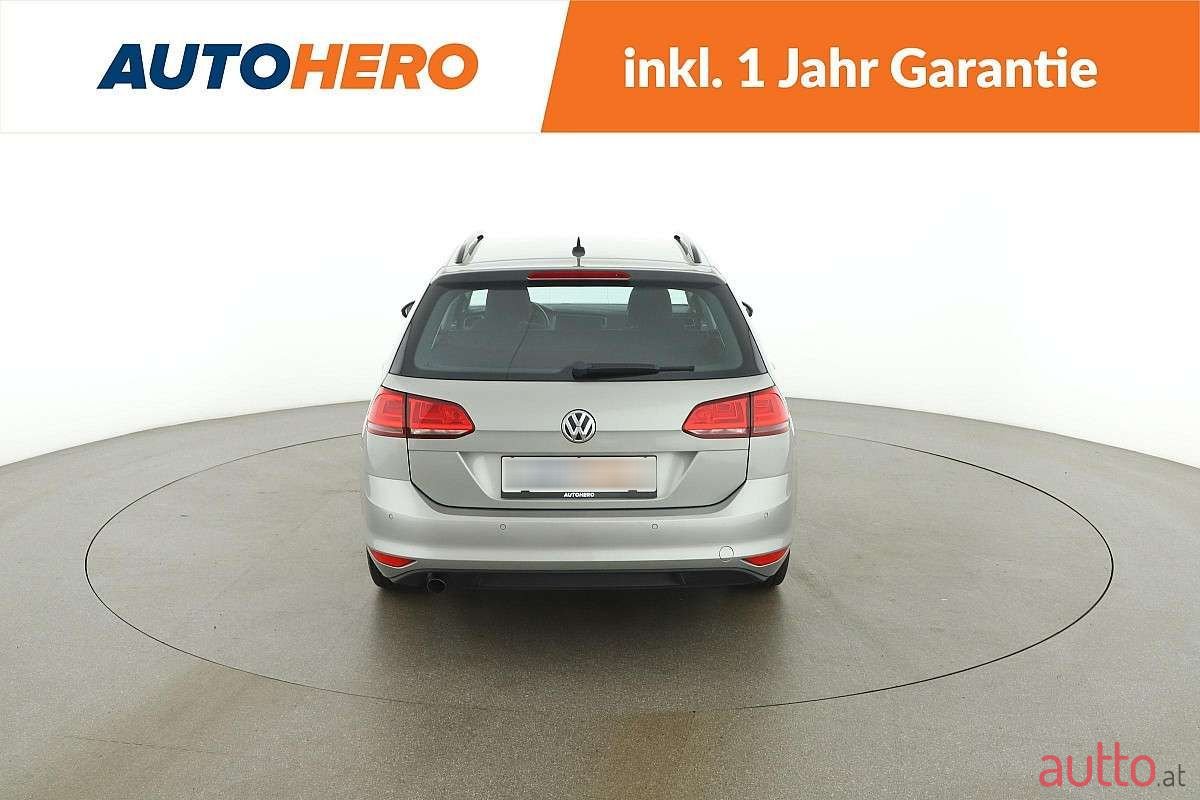 2015' Volkswagen Golf photo #4