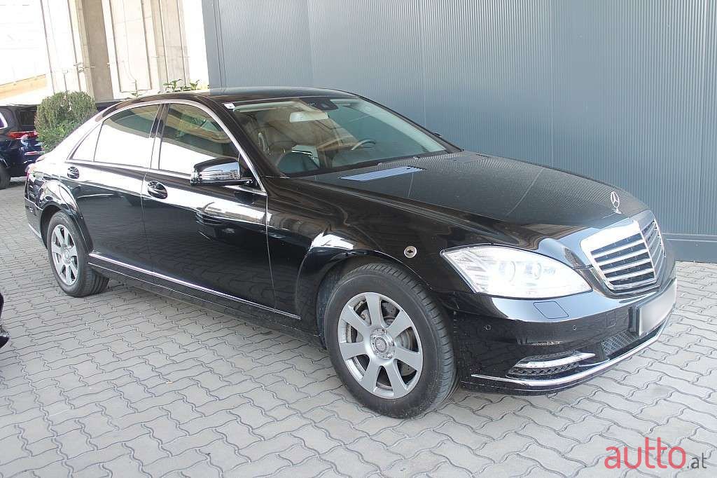 2009' Mercedes-Benz S-Klasse photo #1