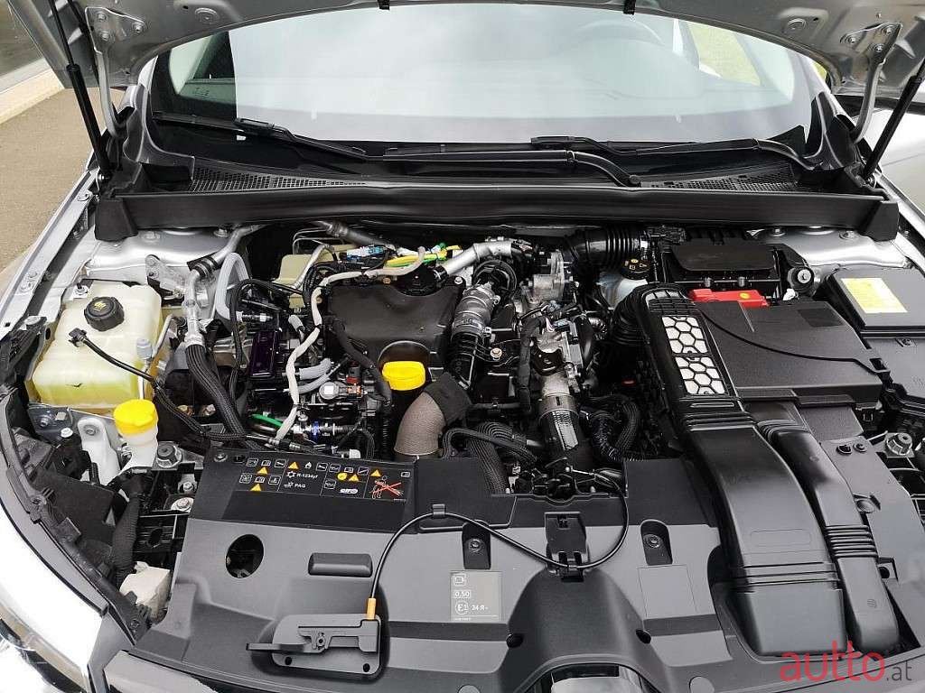 2019' Renault Megane photo #2