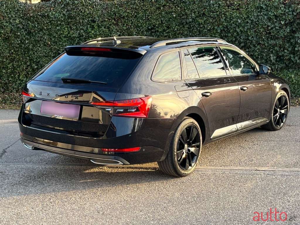 2021' Skoda Superb photo #4