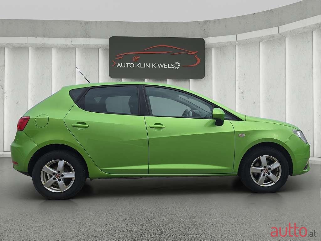 2013' SEAT Ibiza photo #6
