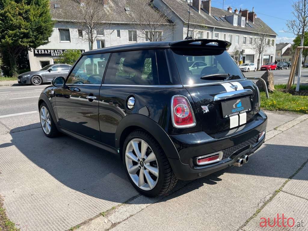 2011' MINI Mini photo #3